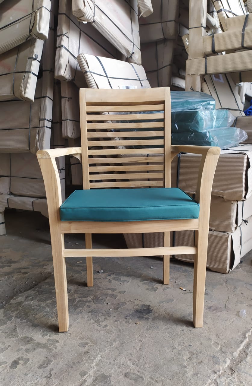 Your store. Complete Table set with x8 chairs and Cushions